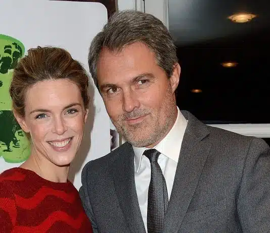 Qui est Stéphane Delajoux, le compagnon de Julie Andrieu ?