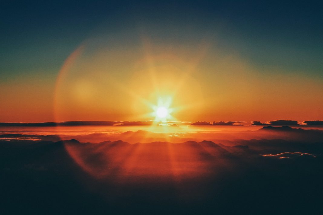 Est ou Ouest ? Où se lève et où se couche le soleil ?